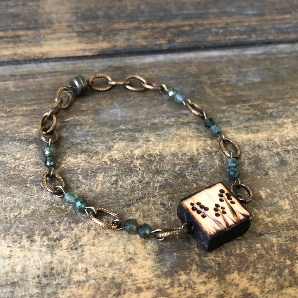 Patriotic Wood and Gemstone Bracelet Set - Picture 4 of 7